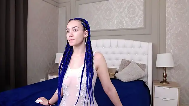 Little  Iris online show from 03/18/25, 04:29