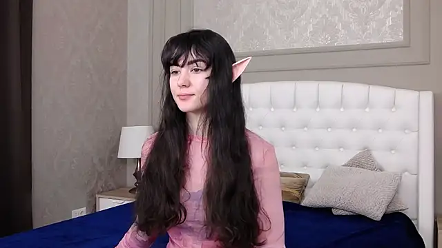 Little  Iris online show from 03/09/25, 04:27