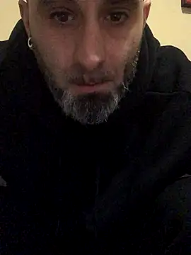 josueswvillaA1 online show from 11/18/25, 11:15