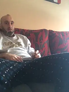 Snapshot of josueswvillaA1 chatting on 11/14/25, 08:51 josueswvillaA1 online show from 11/14/25, 08:51