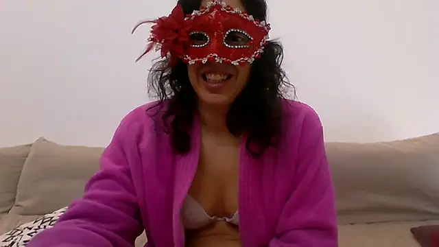 couple-tuga online show from 02/17/25, 11:34