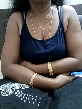 Snapshot of Tamil_Vishalini chatting on 03/05/25, 10:54 Tamil Vishalini online show from 03/05/25, 10:54
