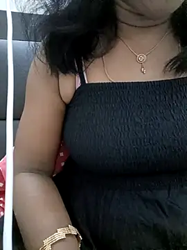 Snapshot of Tamil_Vishalini chatting on 10/12/25, 06:15 Tamil Vishalini online show from 10/12/25, 06:15