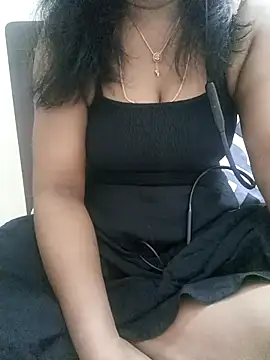 Snapshot of Tamil_Vishalini chatting on 02/21/26, 03:41 Tamil Vishalini online show from 02/21/26, 03:41