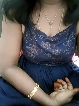 Snapshot of Tamil_Vishalini chatting on 10/09/25, 06:25 Tamil Vishalini online show from 10/09/25, 06:25