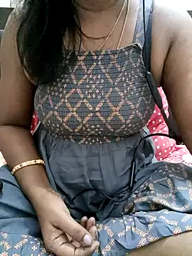 Snapshot of Tamil_Vishalini chatting on 01/12/26, 04:30 Tamil Vishalini online show from 01/12/26, 04:30