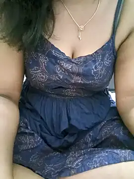 Snapshot of Tamil_Vishalini chatting on 02/22/26, 04:41 Tamil Vishalini online show from 02/22/26, 04:41