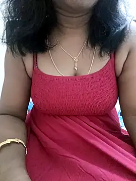 Snapshot of Tamil_Vishalini chatting on 09/30/25, 07:03 Tamil Vishalini online show from 09/30/25, 07:03
