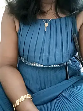 Snapshot of Tamil_Vishalini chatting on 09/19/25, 06:06 Tamil Vishalini online show from 09/19/25, 06:06