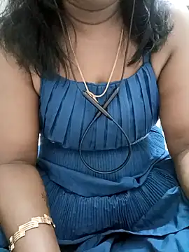 Tamil Vishalini online show from 11/17/25, 04:49