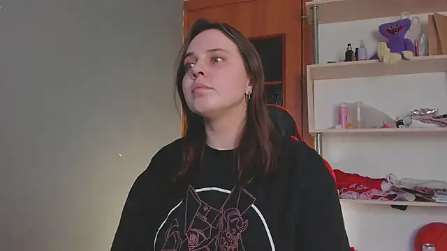  lisacute online show from 01/01/25, 10:43