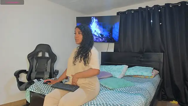 madisonbrunette online show from 10/15/25, 10:51