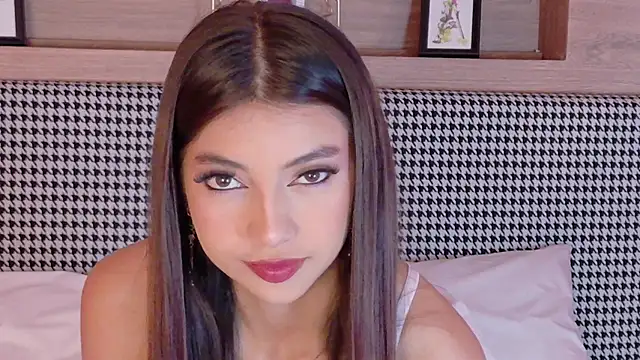 NickyBelmonth online show from 02/01/25, 12:04