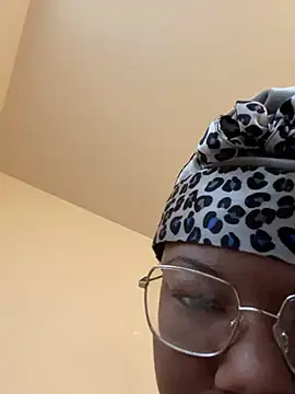 DamnBubbles online show from 02/06/25, 04:58