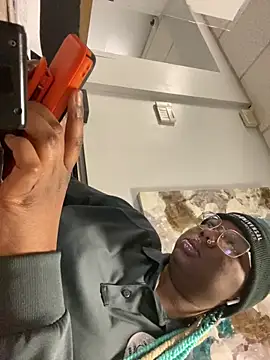 DamnBubbles online show from 01/19/25, 09:45