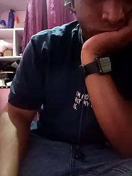 Remo0 online show from 10/04/25, 03:57