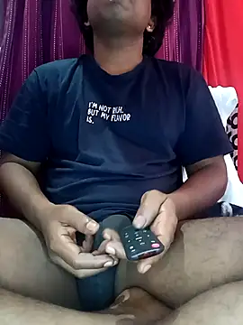 Remo0 online show from 10/05/25, 04:03