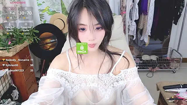 Snapshot of xiaotiantian-76 chatting on 05/20/26, 02:25 xiaotiantian-76 online show from 05/20/26, 02:25