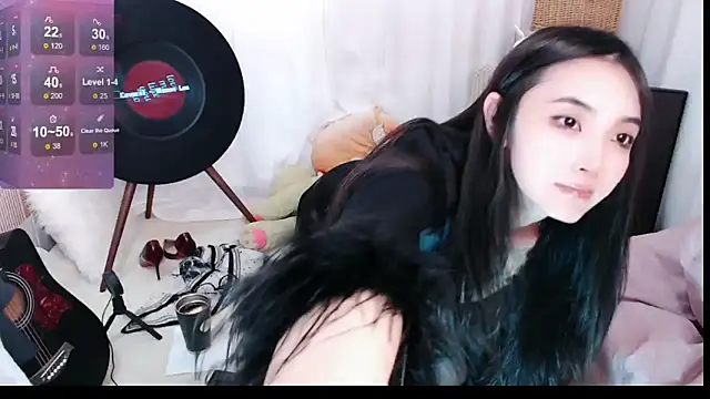 Snapshot of xiaotiantian-76 chatting on 09/30/25, 03:01 xiaotiantian-76 online show from 09/30/25, 03:01