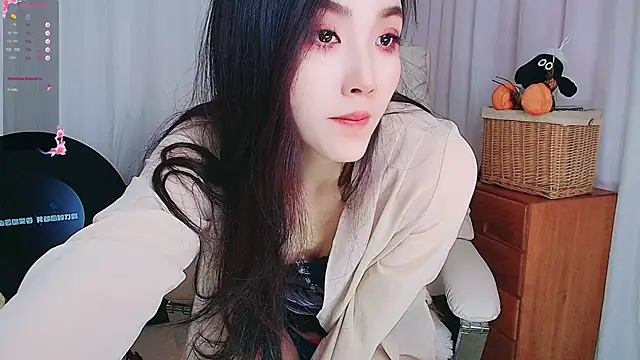 Snapshot of xiaotiantian-76 chatting on 11/10/25, 04:06 xiaotiantian-76 online show from 11/10/25, 04:06