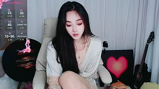 Snapshot of xiaotiantian-76 chatting on 10/17/25, 01:42 xiaotiantian-76 online show from 10/17/25, 01:42