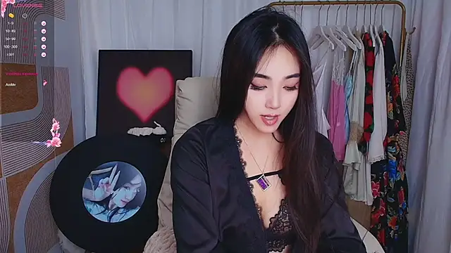 Snapshot of xiaotiantian-76 chatting on 11/20/25, 04:13 xiaotiantian-76 online show from 11/20/25, 04:13