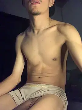 Snapshot of gabrielzinnnn085 chatting on 05/14/26, 09:34 gabrielzinnnn085 online show from 05/14/26, 09:34
