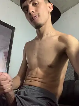 gabrielzinnnn085 online show from 07/09/26, 08:19