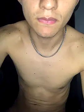 gabrielzinnnn085 online show from 11/04/25, 03:10