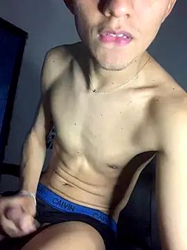 gabrielzinnnn085 online show from 12/19/25, 09:50