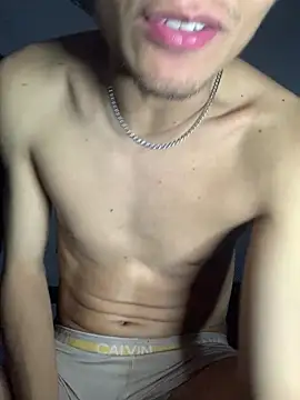 gabrielzinnnn085 online show from 12/14/25, 04:08