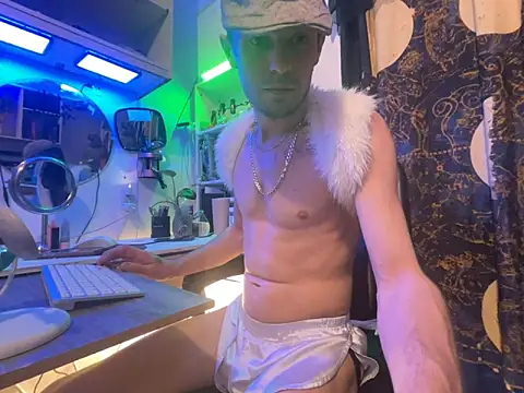 Snapshot of Trystan_Spellman chatting on 02/15/26, 06:58 Trystan Spellman online show from 02/15/26, 06:58