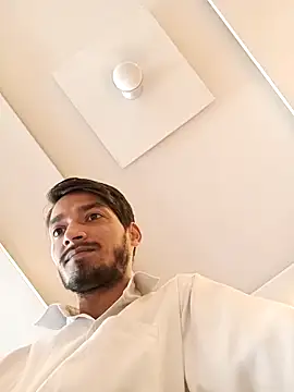 Snapshot of Tarun_0026 chatting on 10/02/25, 05:22 Tarun 0026 online show from 10/02/25, 05:22