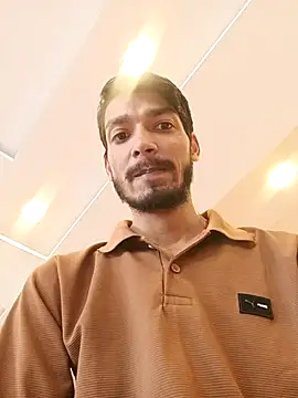 Snapshot of Tarun_0026 chatting on 10/09/25, 05:19 Tarun 0026 online show from 10/09/25, 05:19