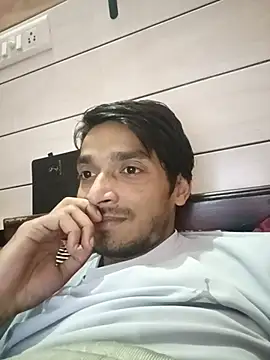 Snapshot of Tarun_0026 chatting on 03/12/25, 02:45 Tarun 0026 online show from 03/12/25, 02:45