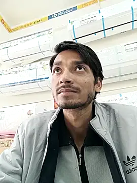 Snapshot of Tarun_0026 chatting on 03/15/25, 10:03 Tarun 0026 online show from 03/15/25, 10:03