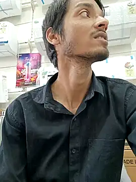Snapshot of Tarun_0026 chatting on 03/19/25, 12:23 Tarun 0026 online show from 03/19/25, 12:23