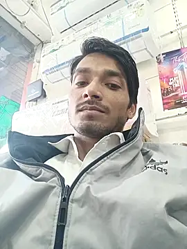 Snapshot of Tarun_0026 chatting on 03/12/25, 11:43 Tarun 0026 online show from 03/12/25, 11:43