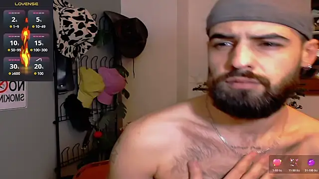 Snapshot of HairyRobxxx chatting on 12/21/25, 05:25 HairyRobxxx online show from 12/21/25, 05:25