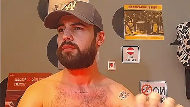 Snapshot of HairyRobxxx chatting on 02/18/26, 06:59 HairyRobxxx online show from 02/18/26, 06:59