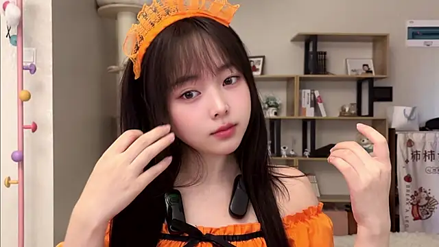 Chenjing0 online show from 10/26/25, 02:56