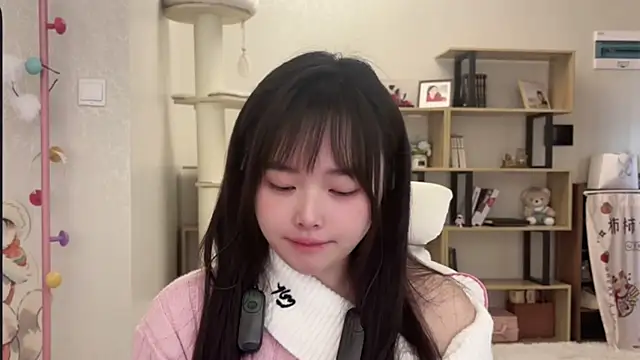 Chenjing0 online show from 12/15/25, 04:18