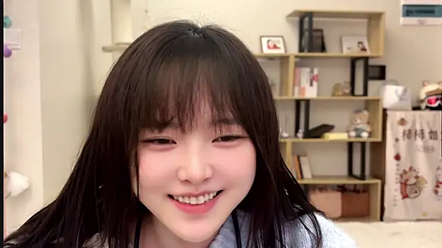 Chenjing0 online show from 10/30/25, 12:58