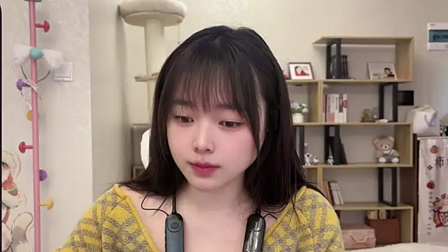 Chenjing0 online show from 12/01/25, 04:02