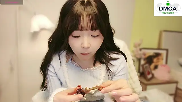 Chenjing0 online show from 01/24/25, 09:28