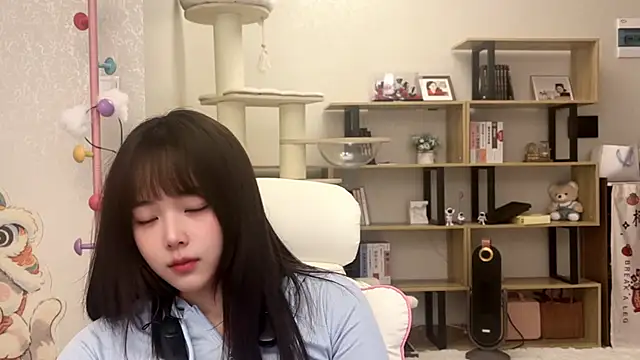 Chenjing0 online show from 11/03/25, 03:01