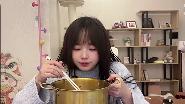 Chenjing0 online show from 11/14/25, 03:21