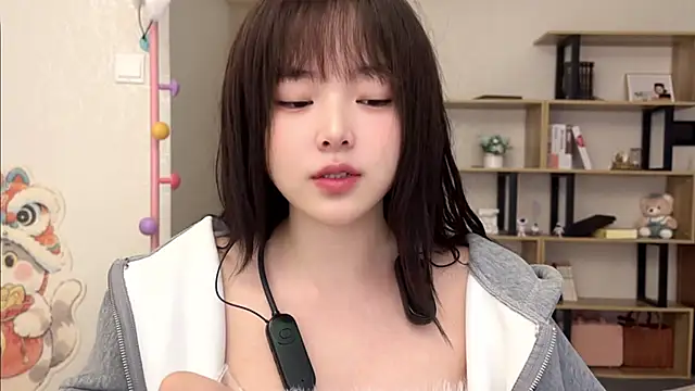 Chenjing0 online show from 10/29/25, 03:05