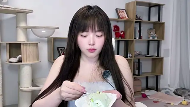 Chenjing0 online show from 05/24/26, 12:16