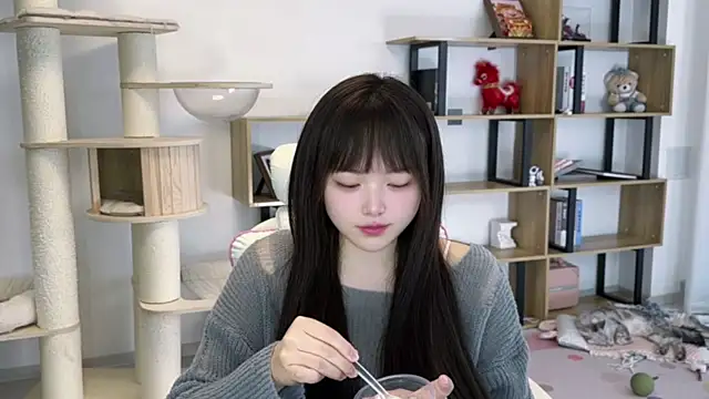 Chenjing0 online show from 05/08/26, 07:34